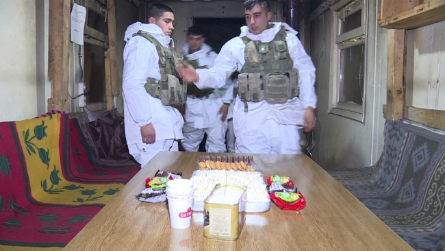 Mehmetçik eksi 20 derecede gece gündüz nöbette